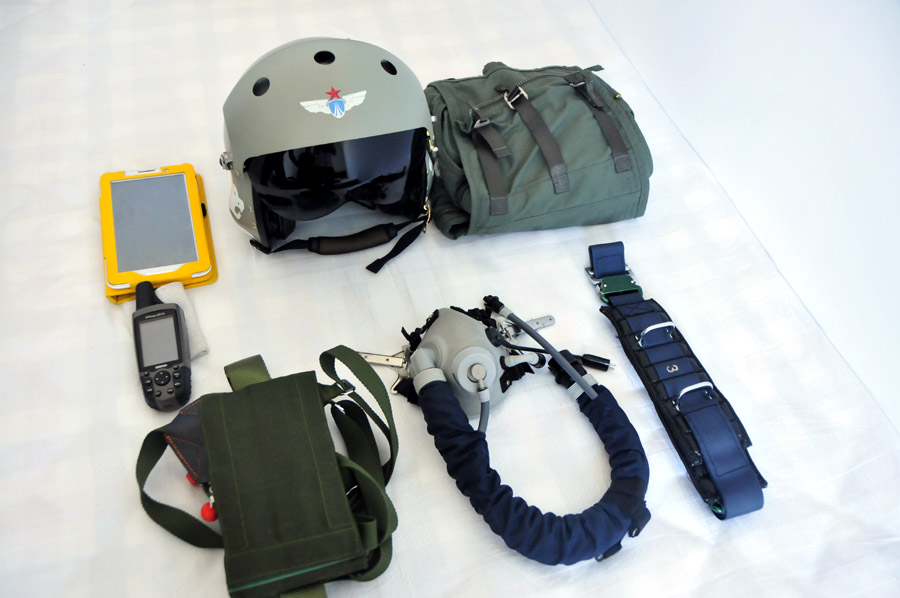 头盔等细节见证中国空军的成长