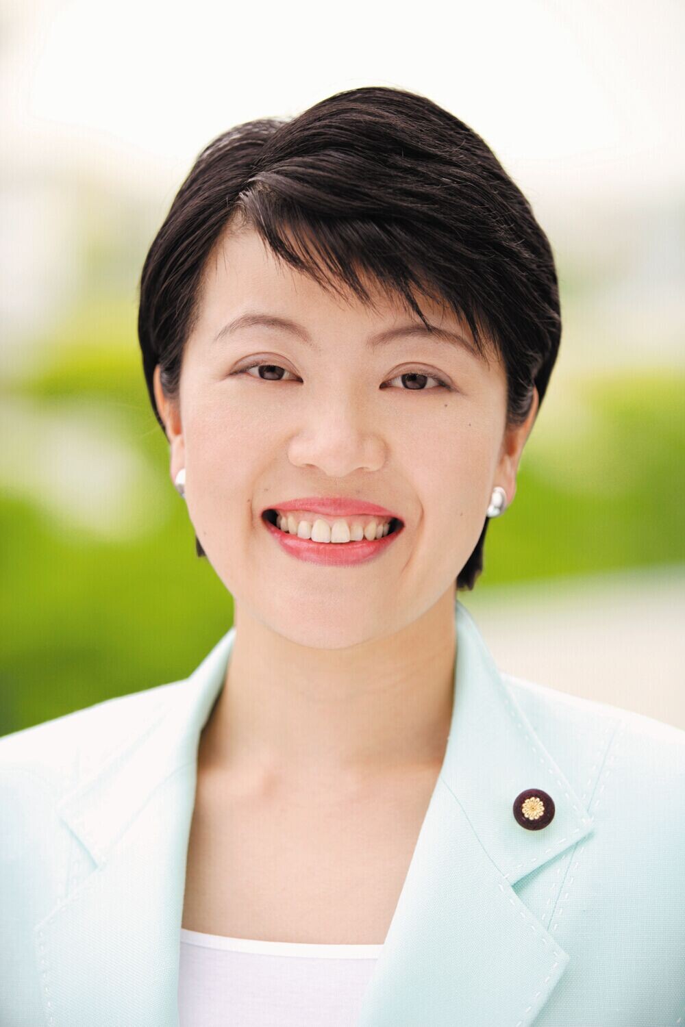 第二次安倍内阁改造大换血女阁僚增至5人