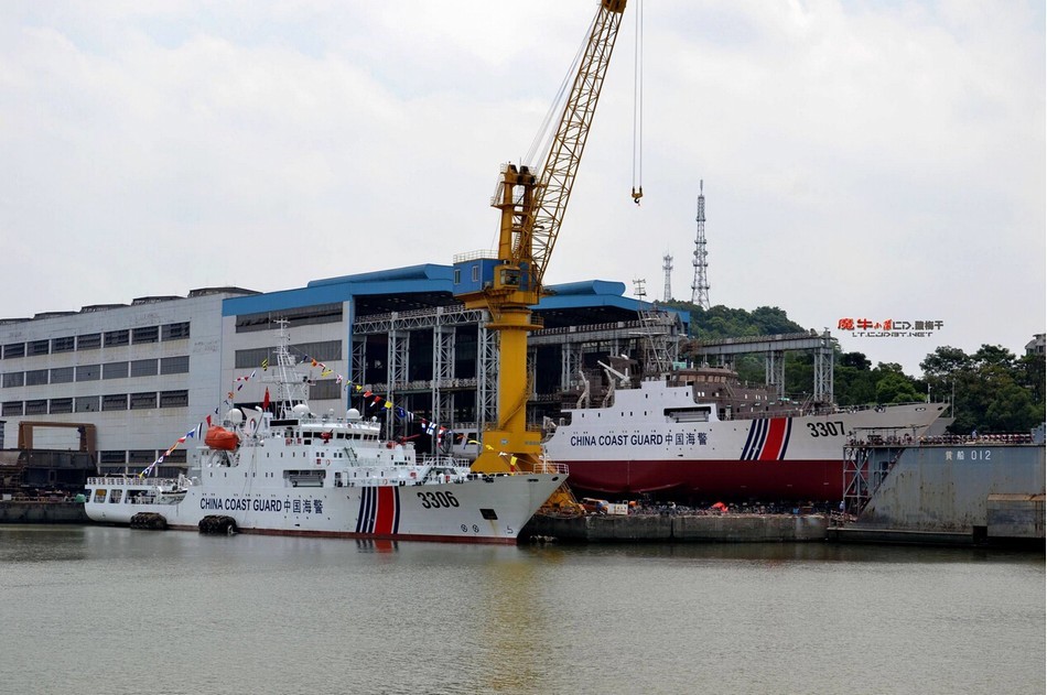 我5000吨级海警船在武汉下水