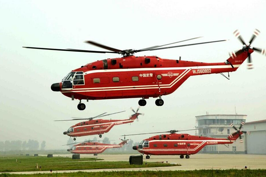 武警出动直8赴大兴安岭驻防