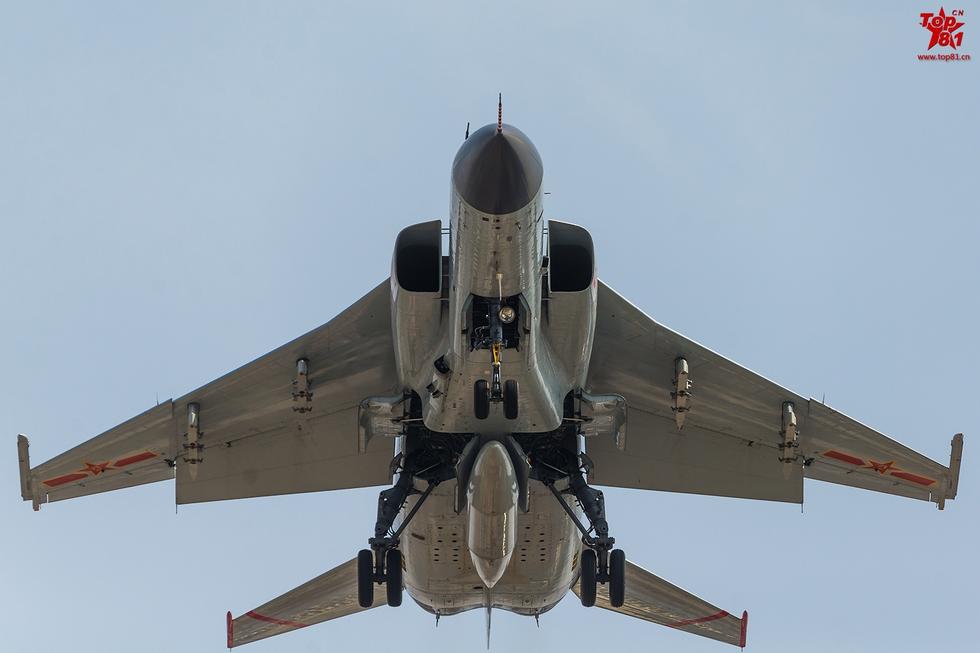 网友整理中国战机霸气正面照