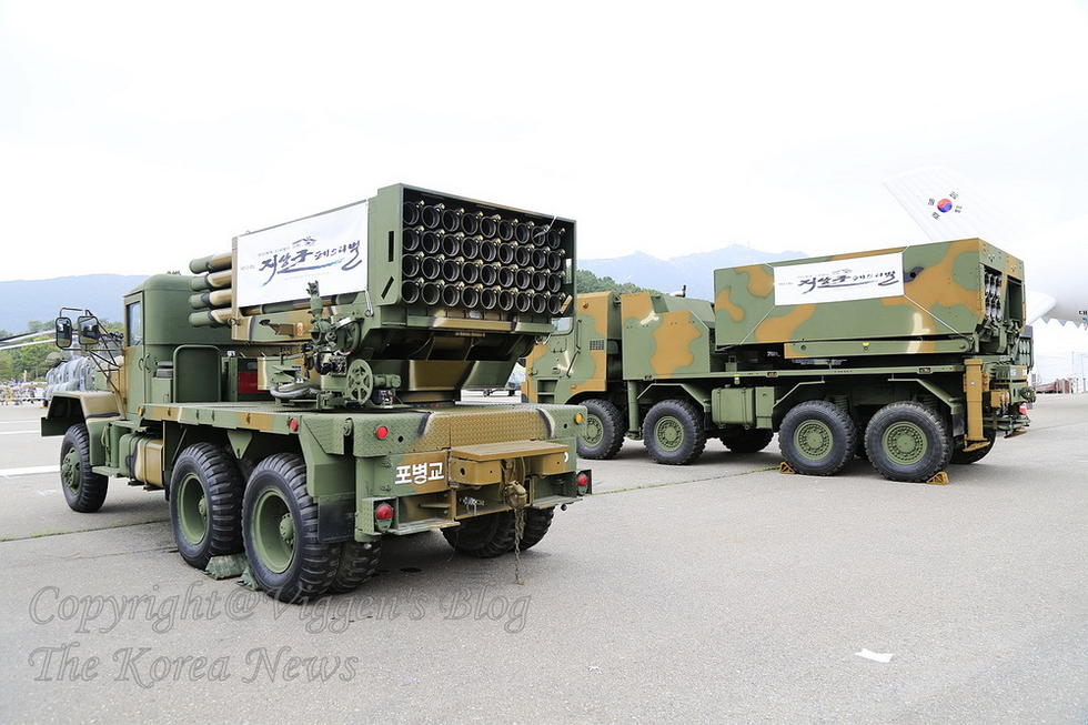 韩国推出国产重型多管火箭炮
