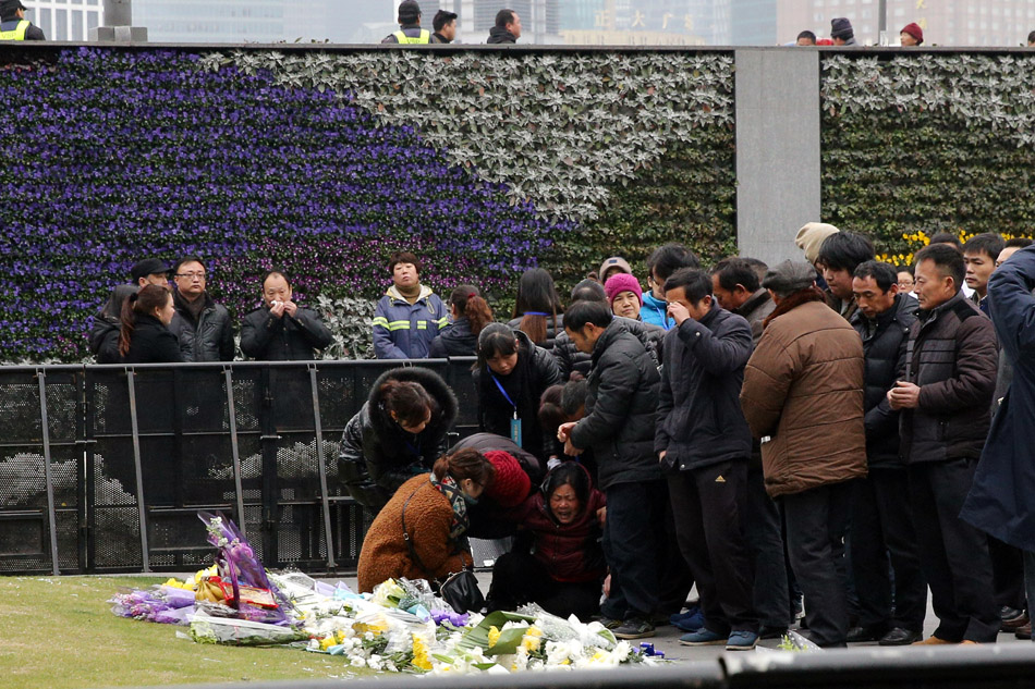 上海外滩踩踏事件头七现场