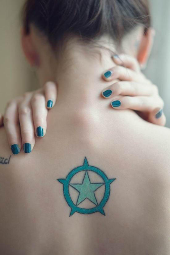 为艺术献身魔鬼身材妹子的超霸气eve纹身