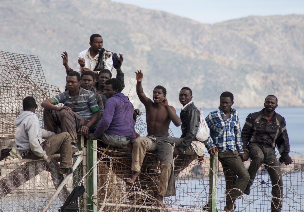 非洲难民的血泪偷渡路组图