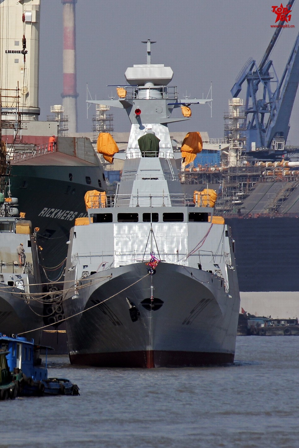 船厂实拍中国最帅外贸护卫舰