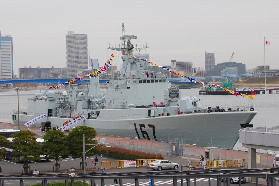 海军167深圳舰主桅杆被拆除