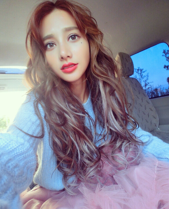 福师大中俄混血校花走红网络被赞美到窒息