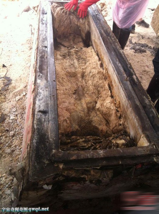 实拍明代冥婚墓恐怖开棺胆小者勿入