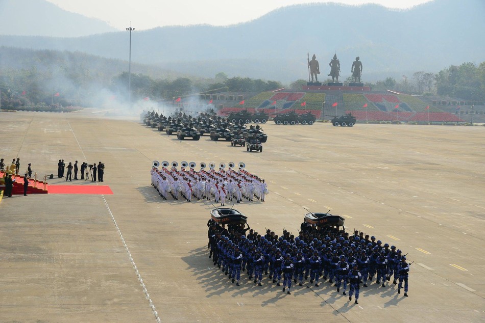 緬甸閱兵式出動大量中國造武器