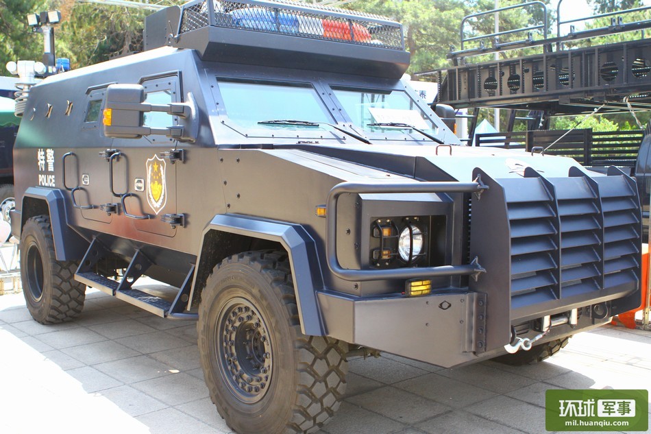国内特警所用装甲车辆霸气展示
