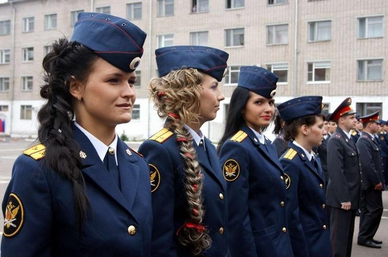 实拍俄罗斯监狱里女性警卫人员