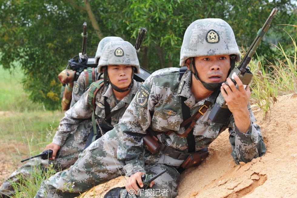 解放军新装备单兵雷达曝光