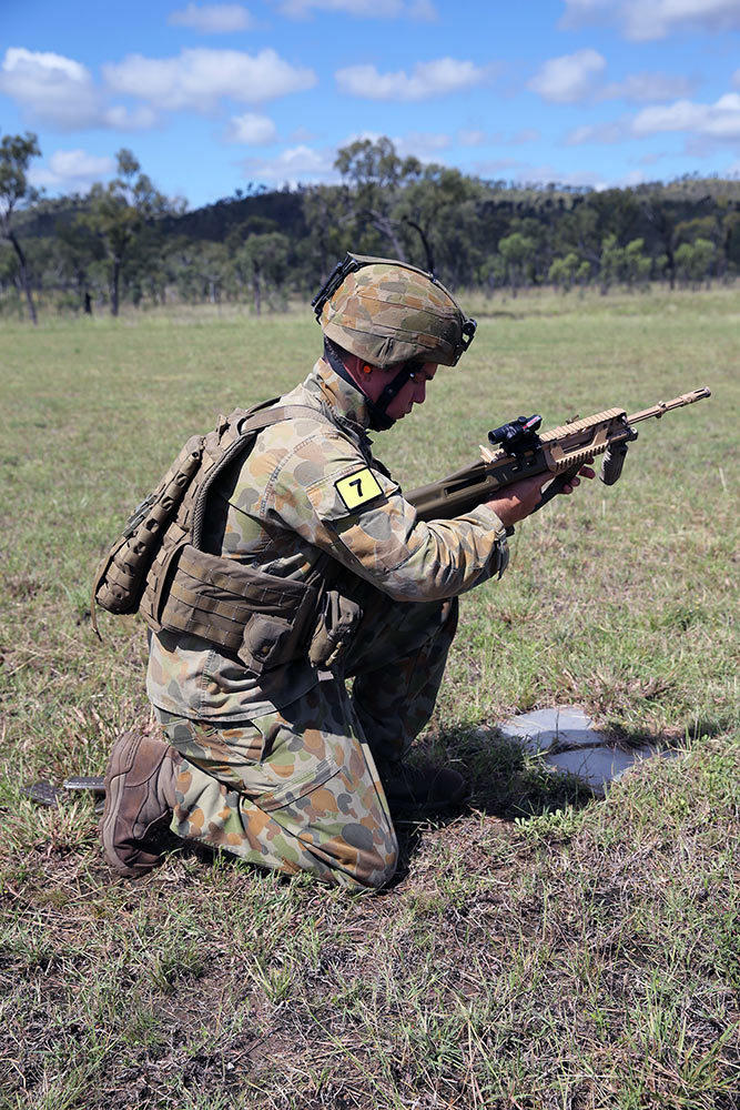澳军将购买30000支ef88步枪
