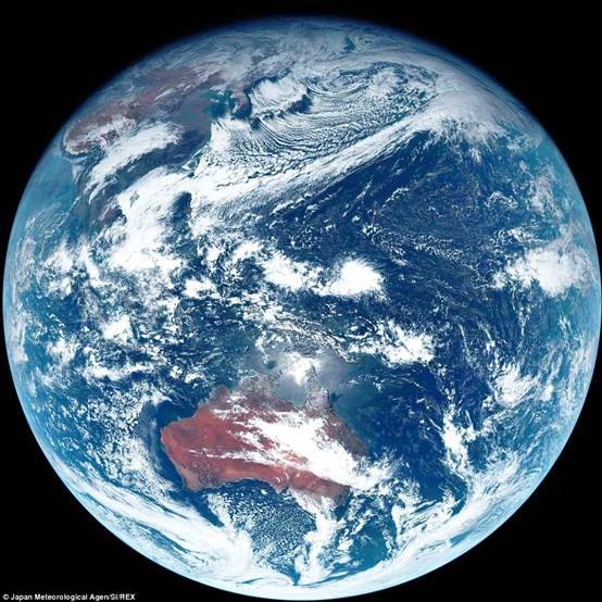 没有那么蓝日本气象卫星披露地球 素颜照