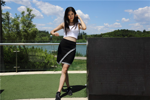 runningbaby街拍美女18号张琪敏