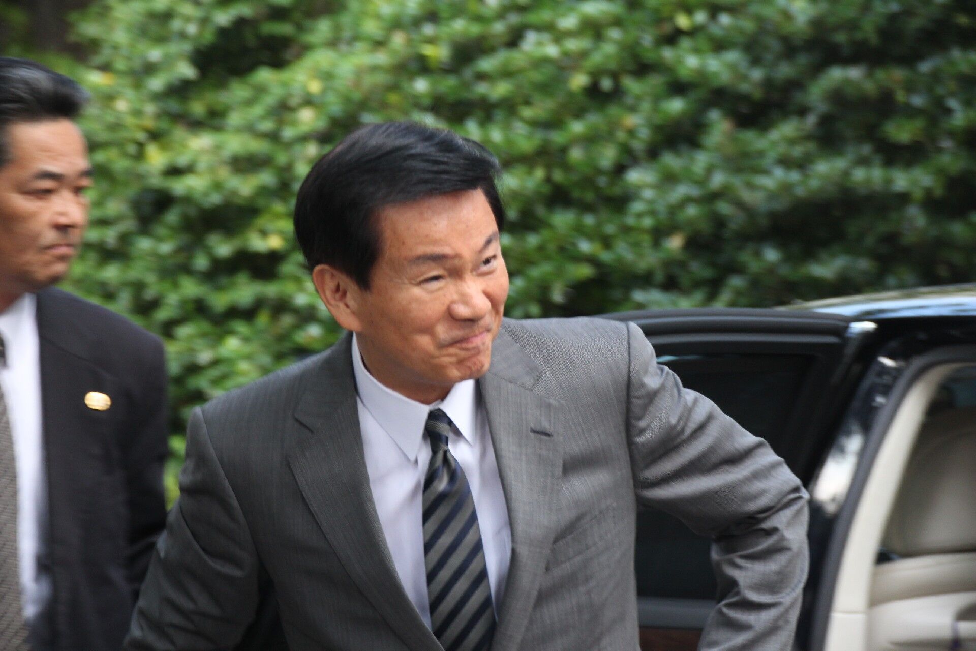 日本超党派议员联盟集体参拜靖国神社 日本超党派议员联盟集体参拜靖国神社