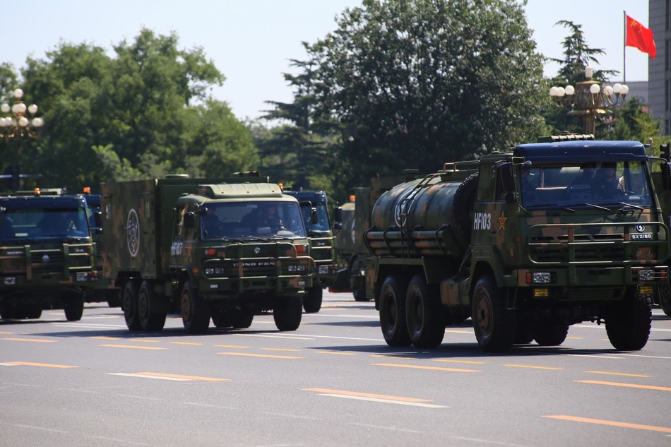受阅装备品种最丰富-后勤保障方队
