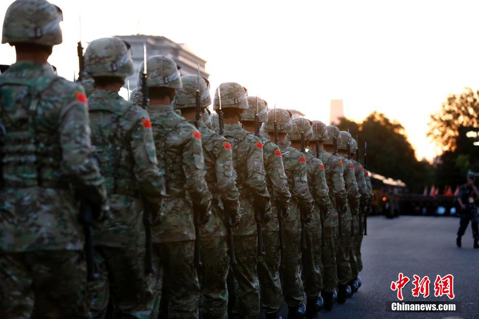直击阅兵部队紧张集结准备