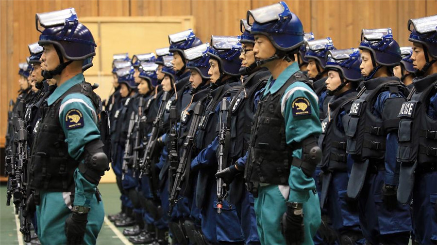 9月24日,东京警视厅首次公开了警备部枪械对策部队的实弹射击训练.