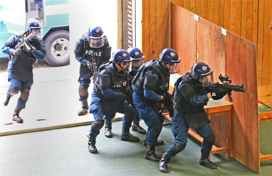 东京警视厅首次公开实弹射击训练 迎接伊势志摩峰会