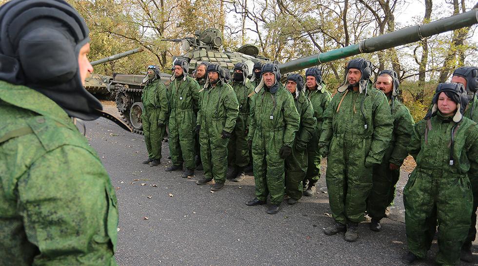 顿涅茨克民兵使用t72坦克训练