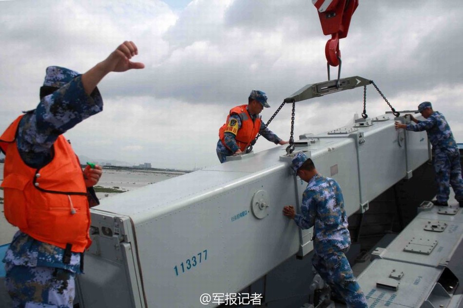 网友构想岛礁版022导弹艇方案
