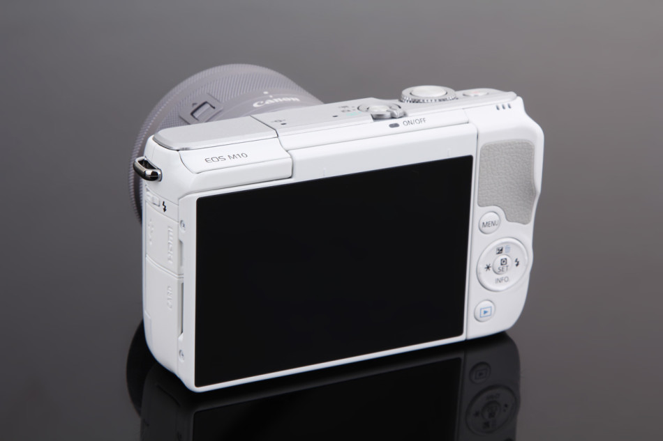 简约便携不简单佳能eosm10开箱图赏