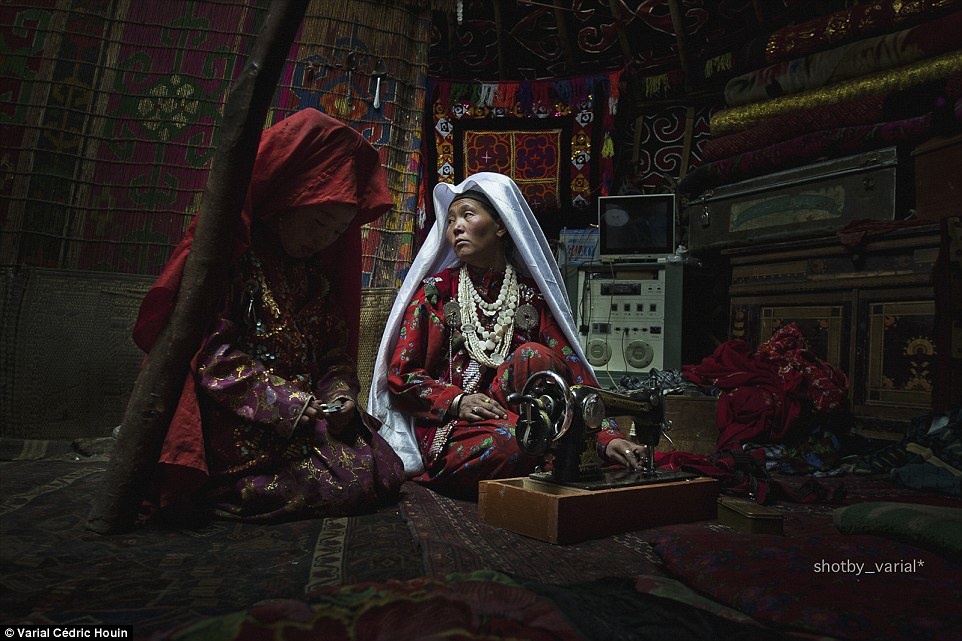 法摄影师镜头下的阿富汗部落牧民真实生活