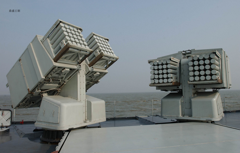 中国海军火力支援舰对岸猛轰