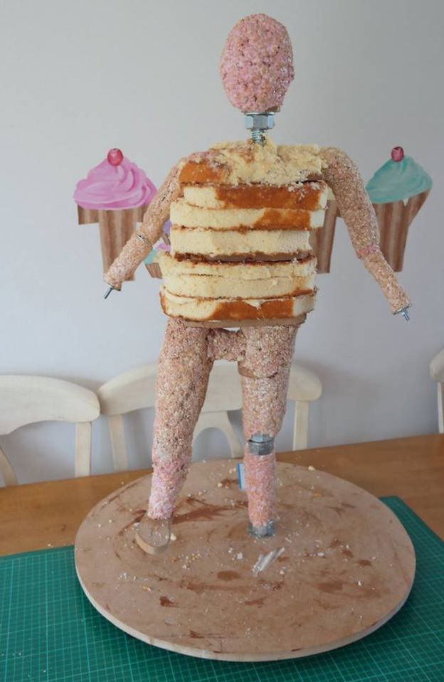 双语乔治小王子人形蛋糕获国际大奖过程图惊悚