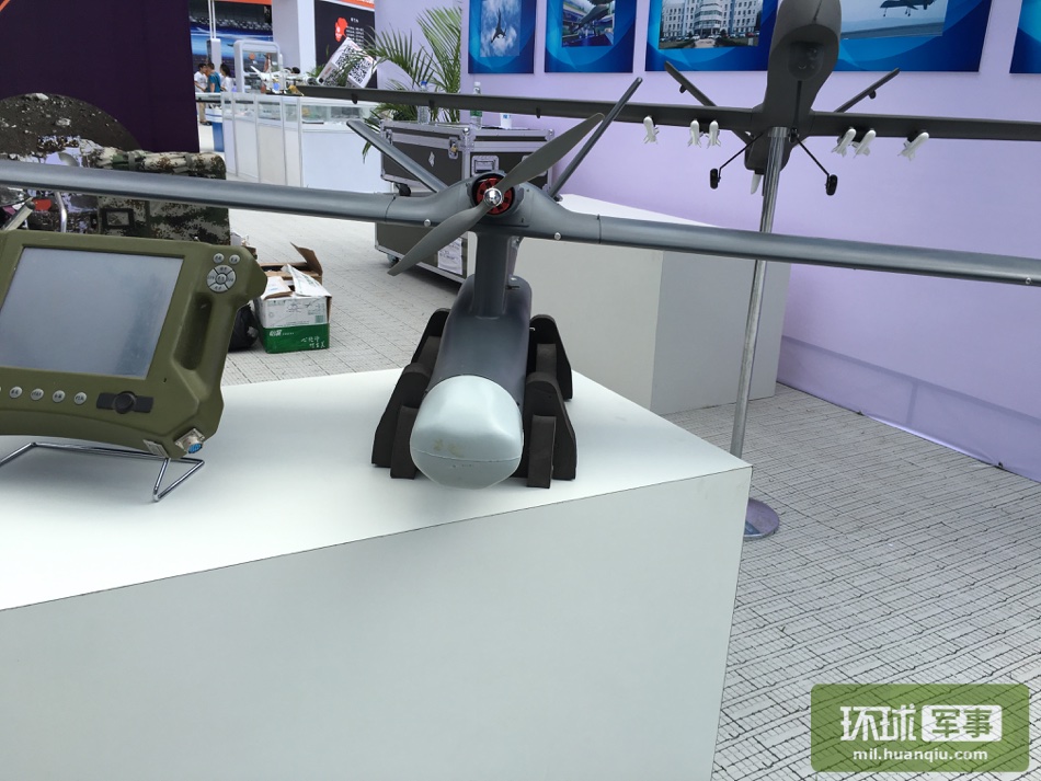 展会上展出的彩虹-802无人机.