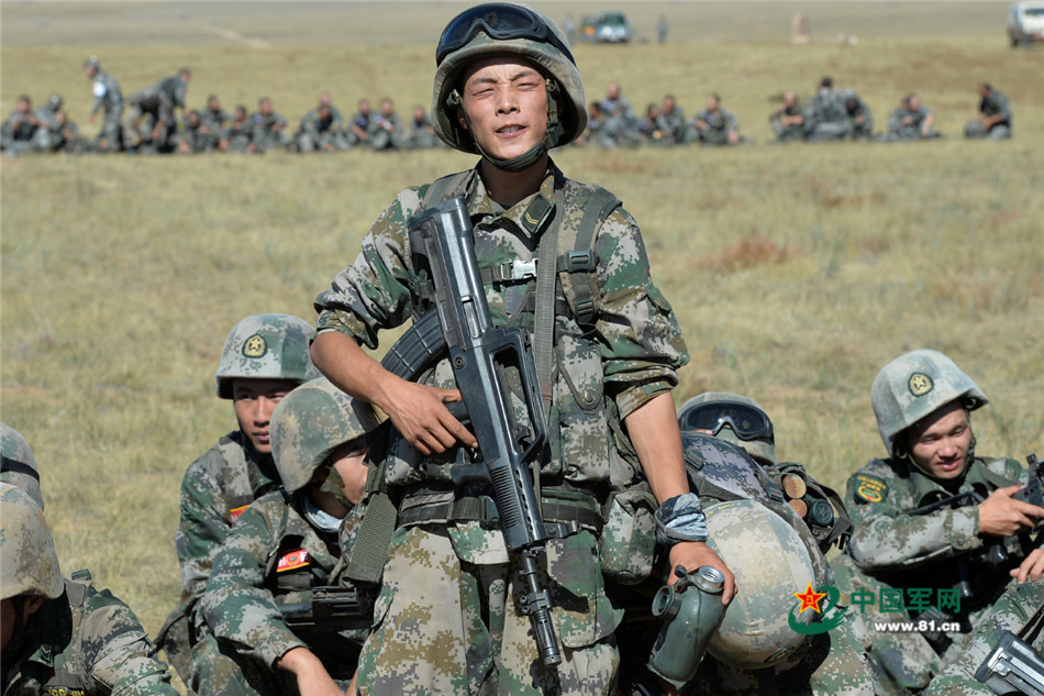 朱日和硝烟战火中的中国军人