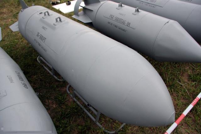 比白磷弹还恐怖凝固汽油弹