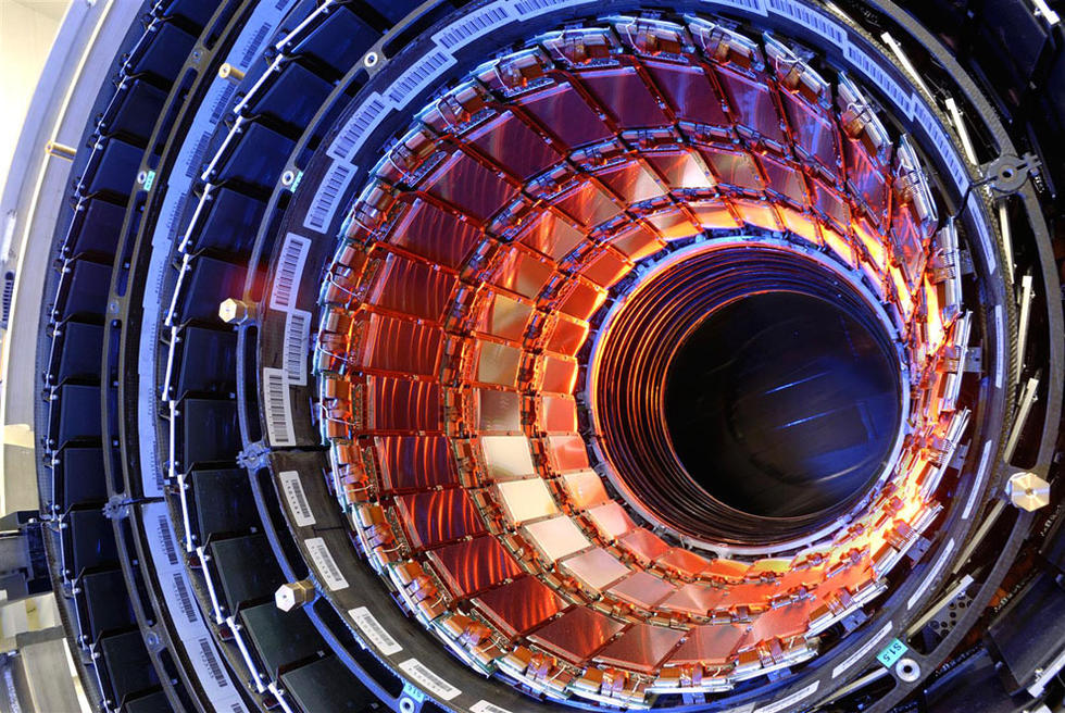 欧洲粒子加速器设备科幻到爆