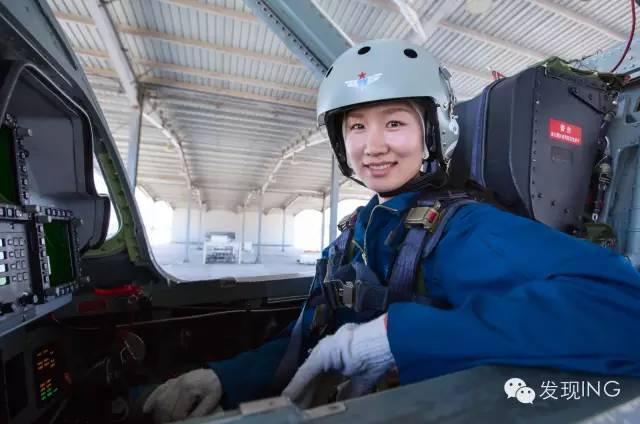 中国空军气质女飞颜值担当