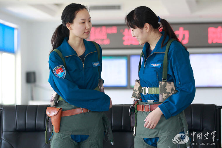 中国空军气质女飞颜值担当