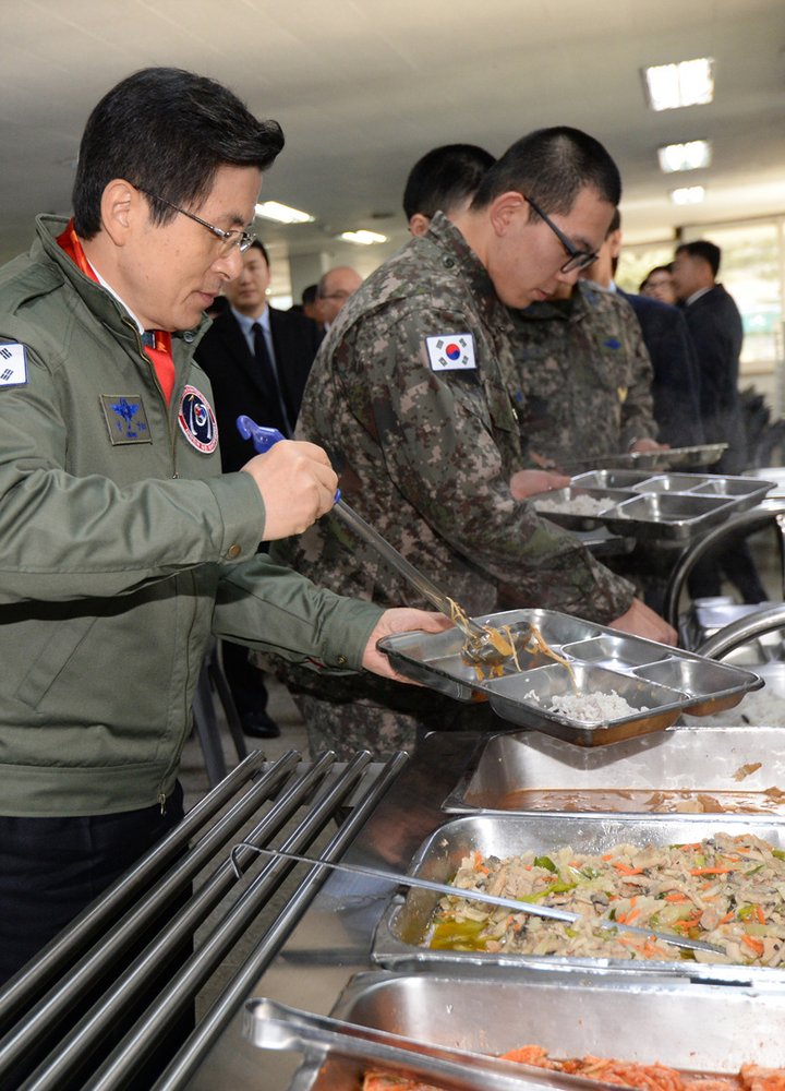 朝鲜人民军伙食图片