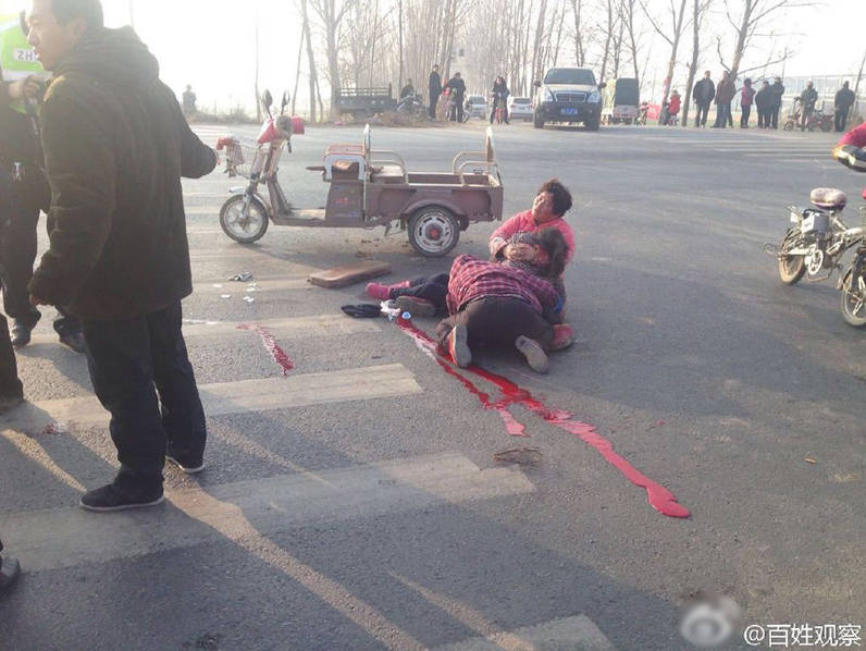 死亡路口11岁少女被油罐车撞死现场