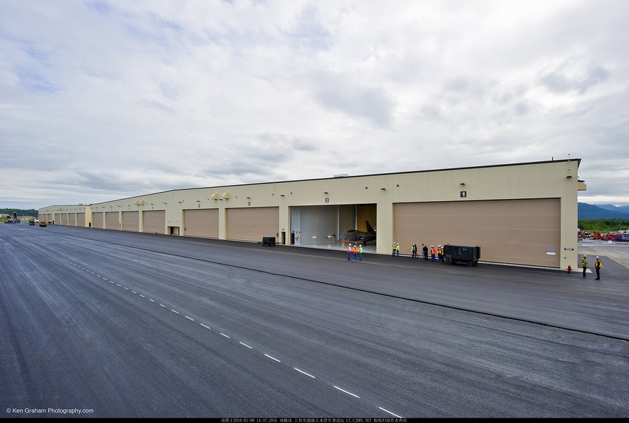 无比烧钱的f22恒温恒湿机库