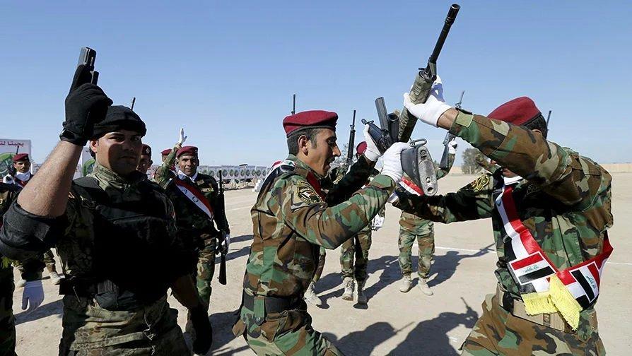 伊拉克特警阅兵这阵型太强大