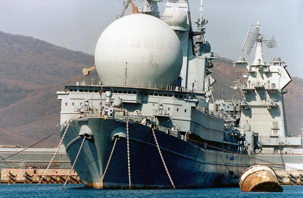 世界最大电子侦察舰乌拉尔号