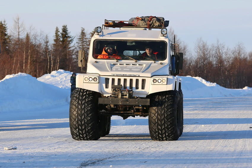 俄军全地形车部署北极接受考验