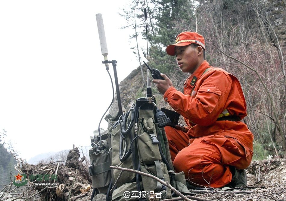 而武警森林部队则是那支保护生态的近卫军,哪里有森林火灾哪里就有