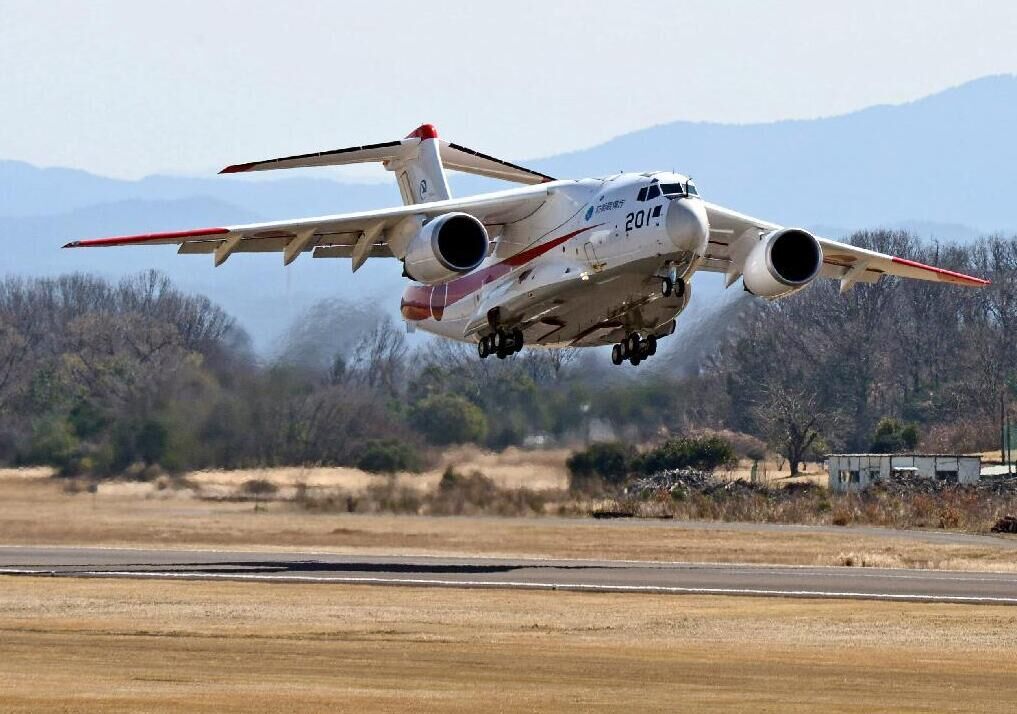 日航空自卫队首次对媒体公开新一代运输机xc 2内部