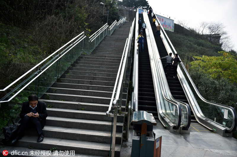 龙头山扶梯图片