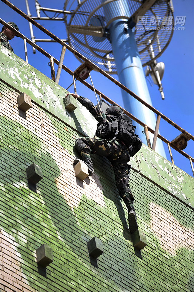 23 38军最强男女特种兵争霸赛曝光