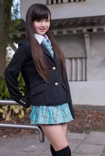 日本小学生女团走红平均12岁身材美被疑早熟