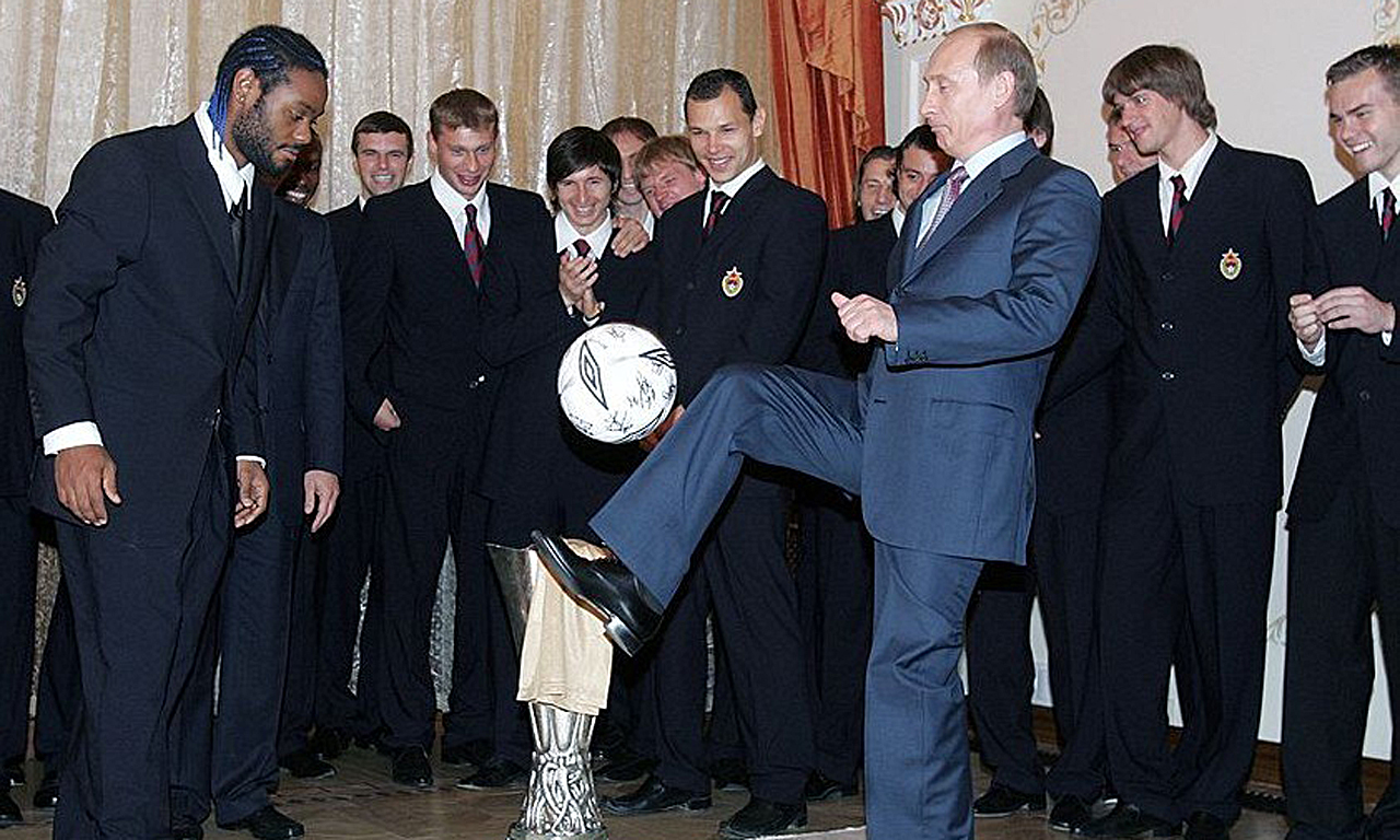 普京的体育情缘 获柔道九段迷恋艺体美女