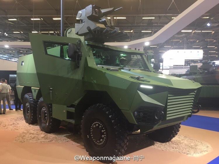抗议被波及的还有今年初次露面的格里芬装甲车,它将是未来法国地面